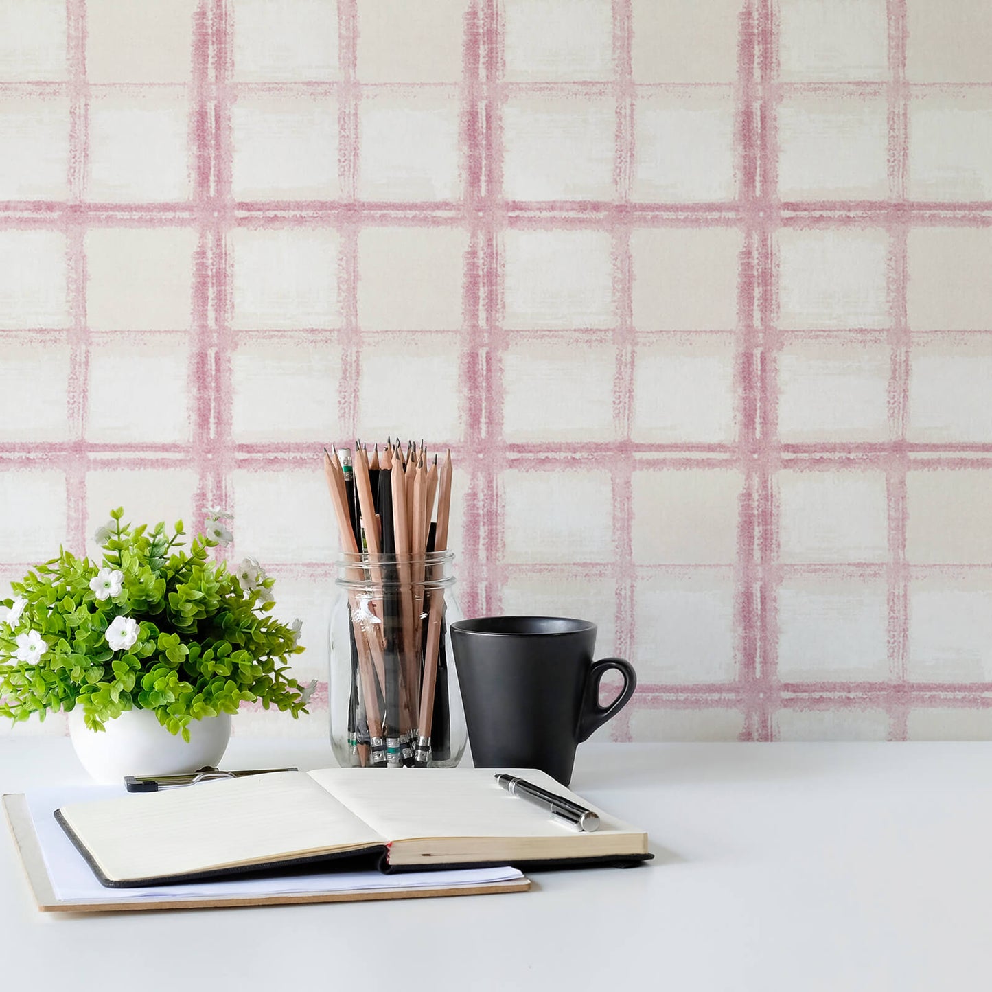 pink-checkered-wall-mural-peel-and-stick