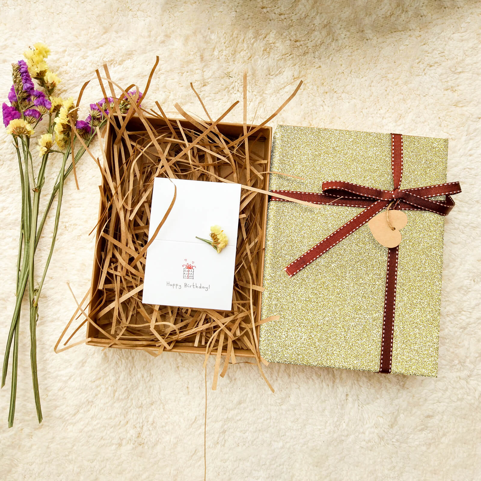 removable-champagne-glitter-vinyl-to-diy-gift-box