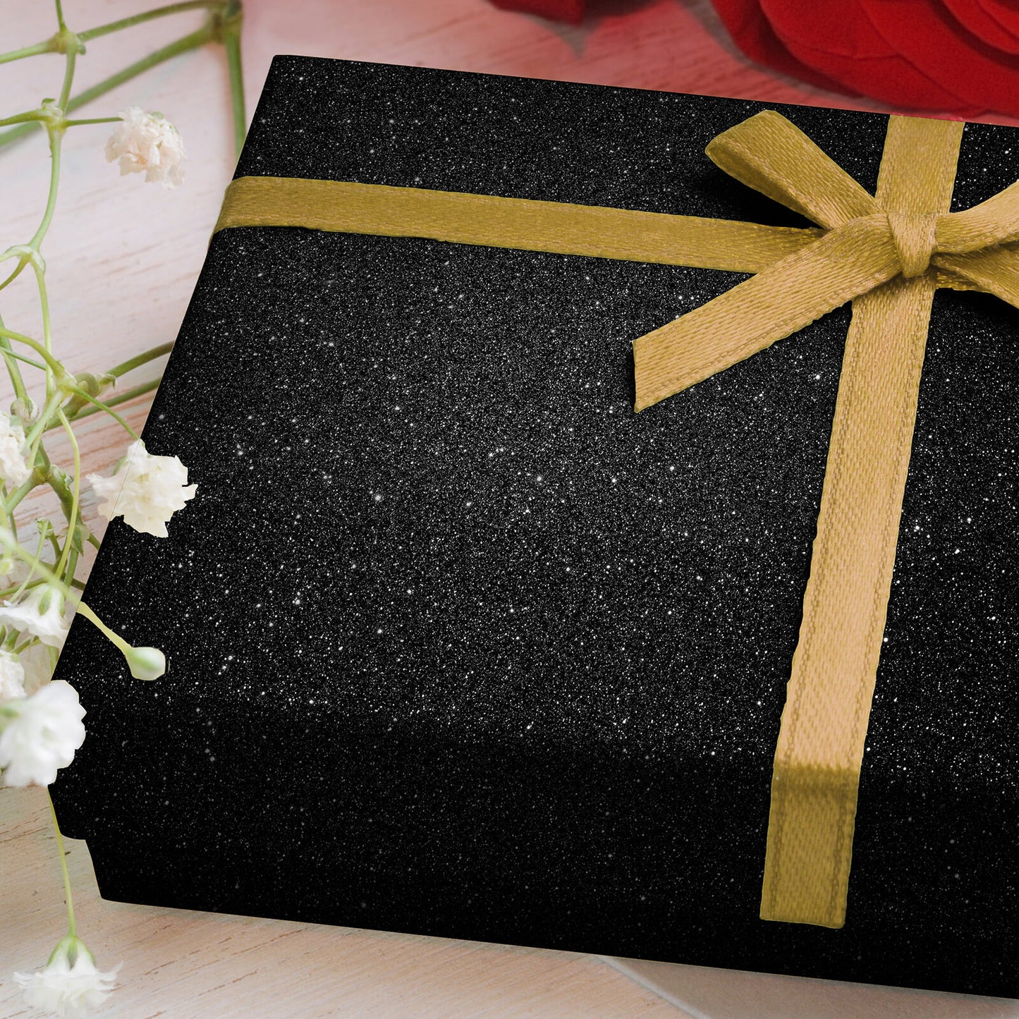romovable-gift-wrapping-paper-black-shinny-effect